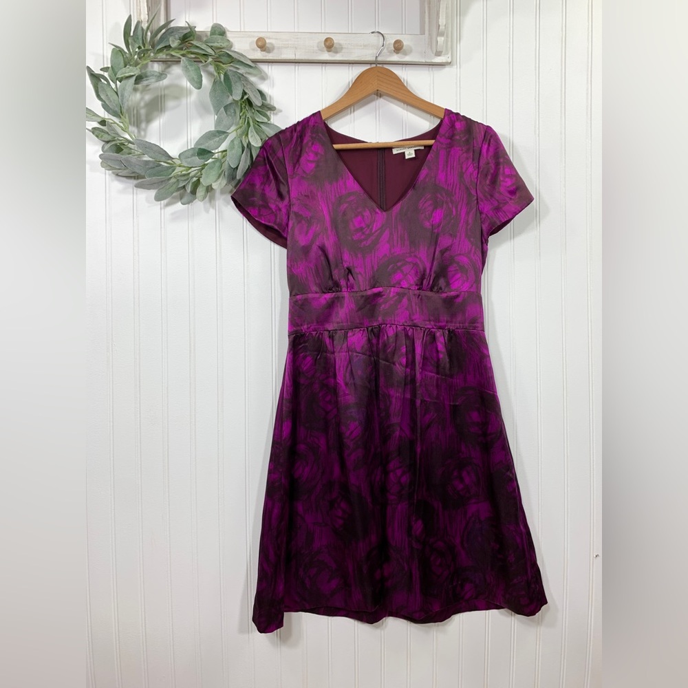 Banana Republic 100% Silk Size 6 Dress